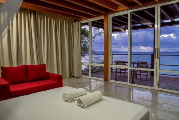 Heaven On The Planet Hotel Ekas Bagian luar foto