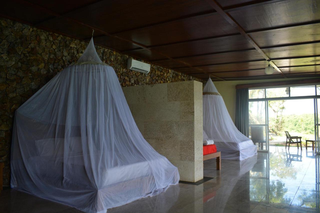 Heaven On The Planet Hotel Ekas Bagian luar foto