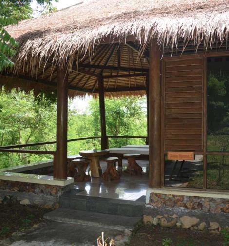 Heaven On The Planet Hotel Ekas Bagian luar foto