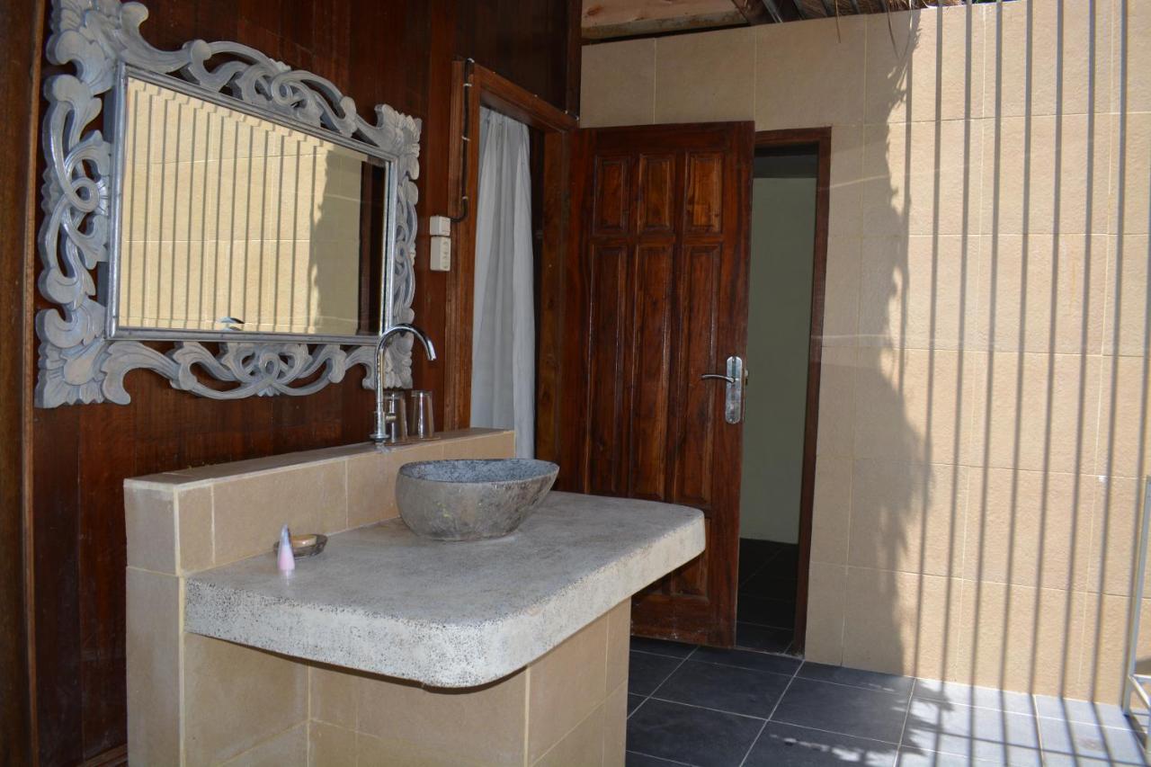Heaven On The Planet Hotel Ekas Bagian luar foto